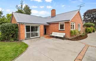 69 Racecourse Road, ALLENTON