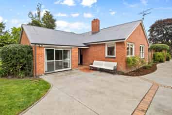 69 Racecourse Road, ALLENTON