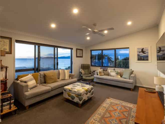 11A Rosetta Road, Raumati South