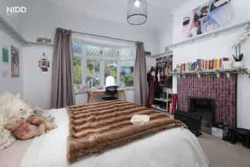 60 Gladstone Road, Dalmore