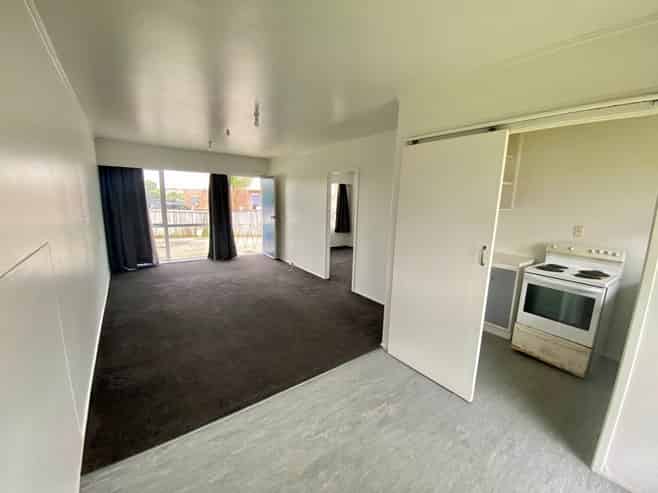 1/687 Great South Road, Otahuhu