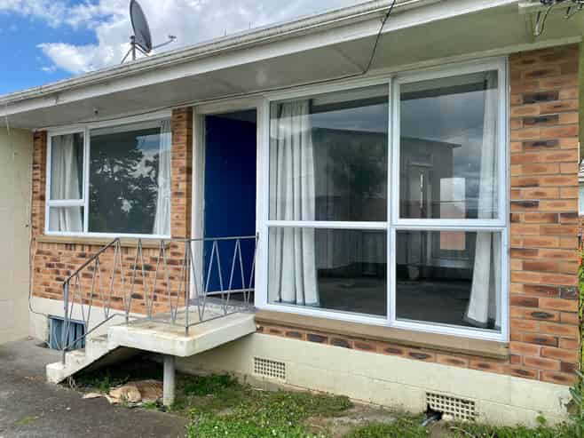 1/687 Great South Road, Otahuhu