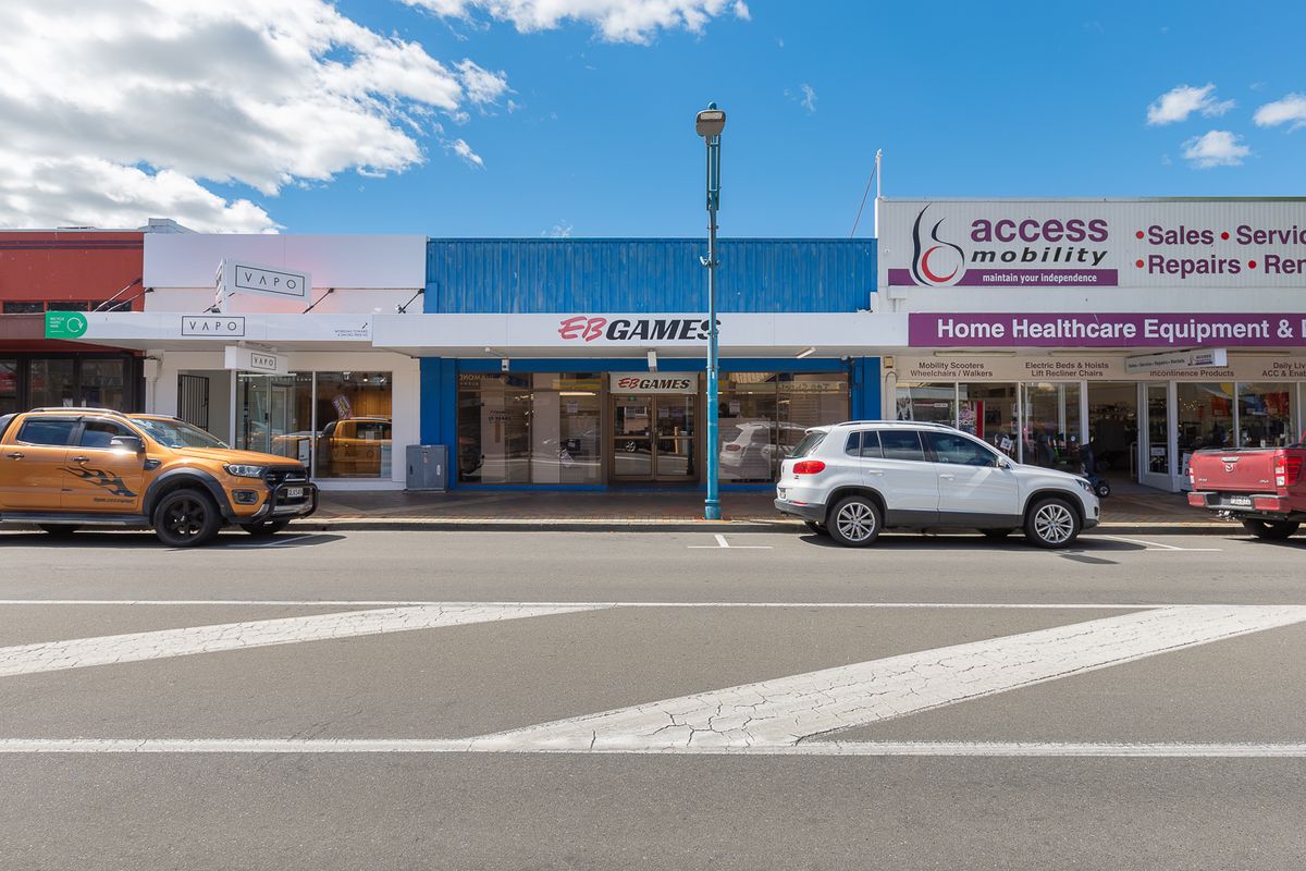 Game On! Level Up Retail at Ex-EB Games Site - Widok 2