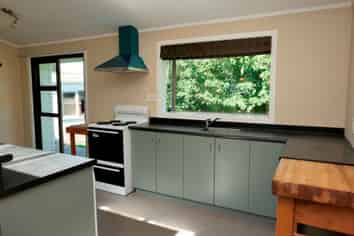 186 Matai Rd, Raumati Beach