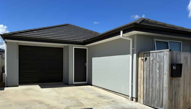 84 Pragma Rise, Rototuna