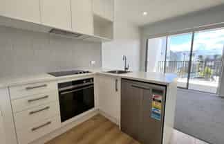 39 Ngae Place, Mangere East