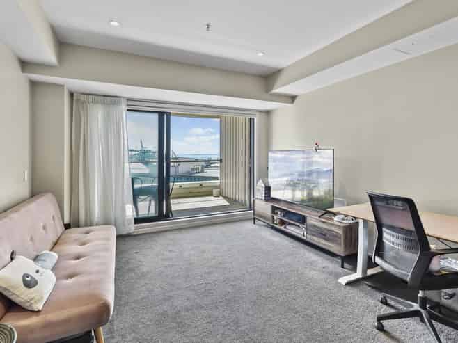1019/41 Beach Road, Auckland Central