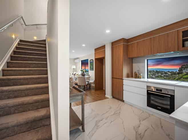 18/929-933 East Coast Road, Torbay