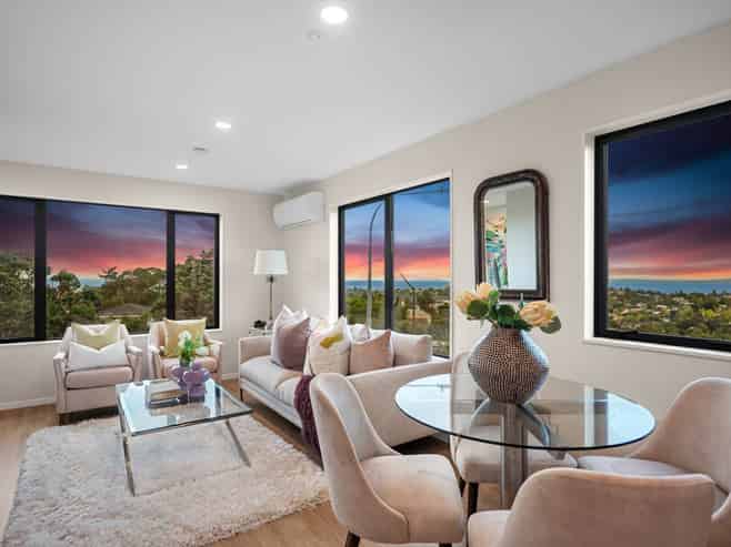 18/929-933 East Coast Road, Torbay