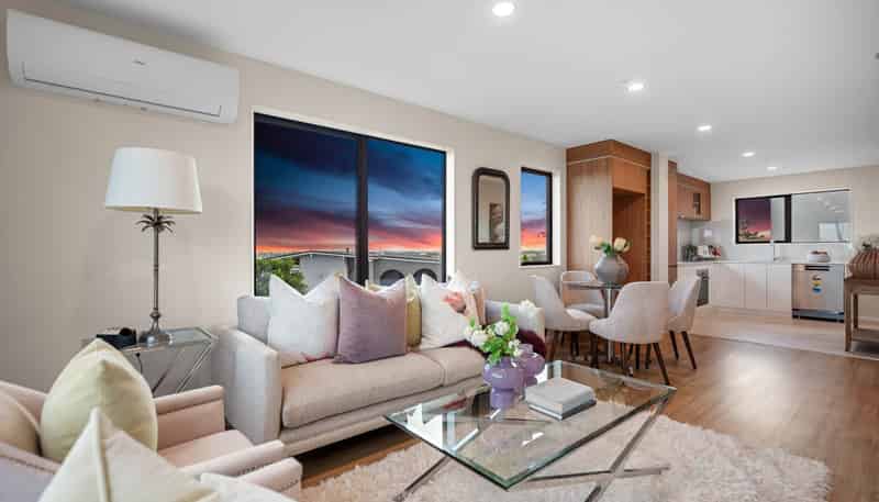 18/929-933 East Coast Road, Torbay