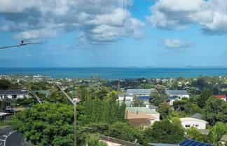 19/929-933 East Coast Road, Torbay