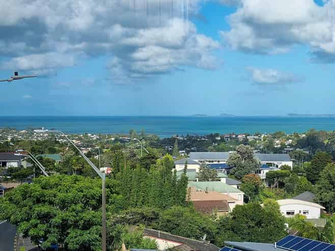 19/929-933 East Coast Road, Torbay