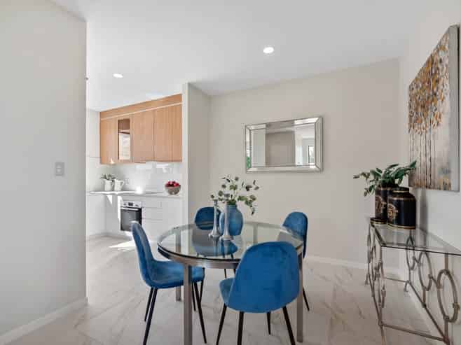 23/929-933 East Coast Road, Torbay