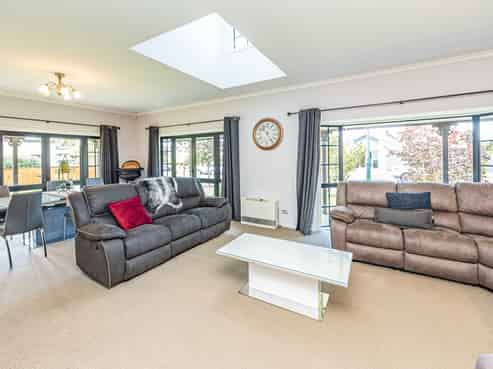 3 St Johns Heights, Saint Johns Hill