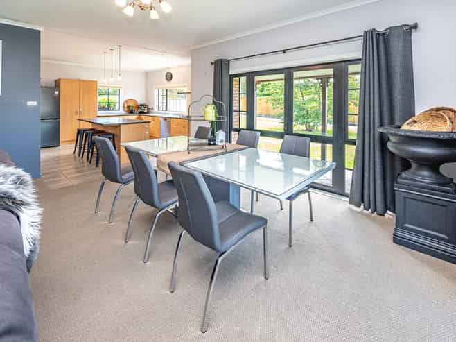 3 St Johns Heights, Saint Johns Hill