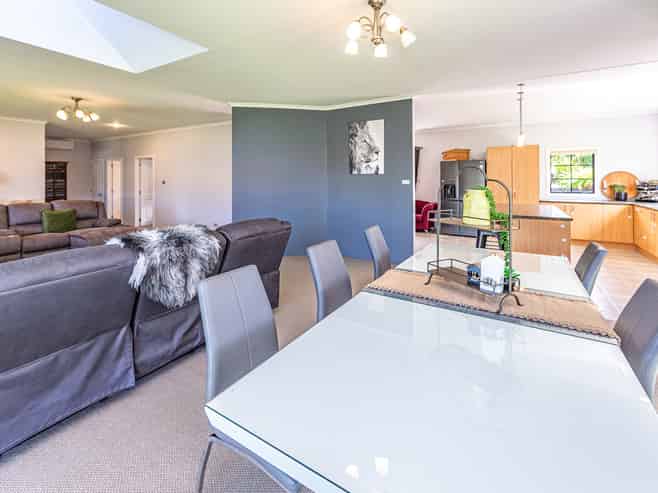 3 St Johns Heights, Saint Johns Hill