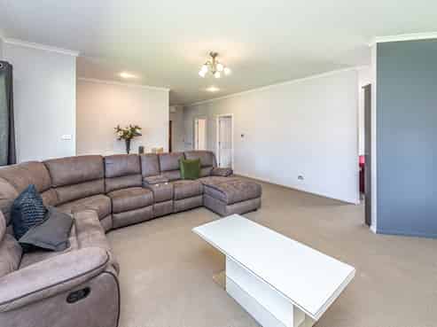 3 St Johns Heights, Saint Johns Hill