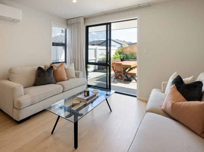 2/10 Maanihi Drive, Rototuna North