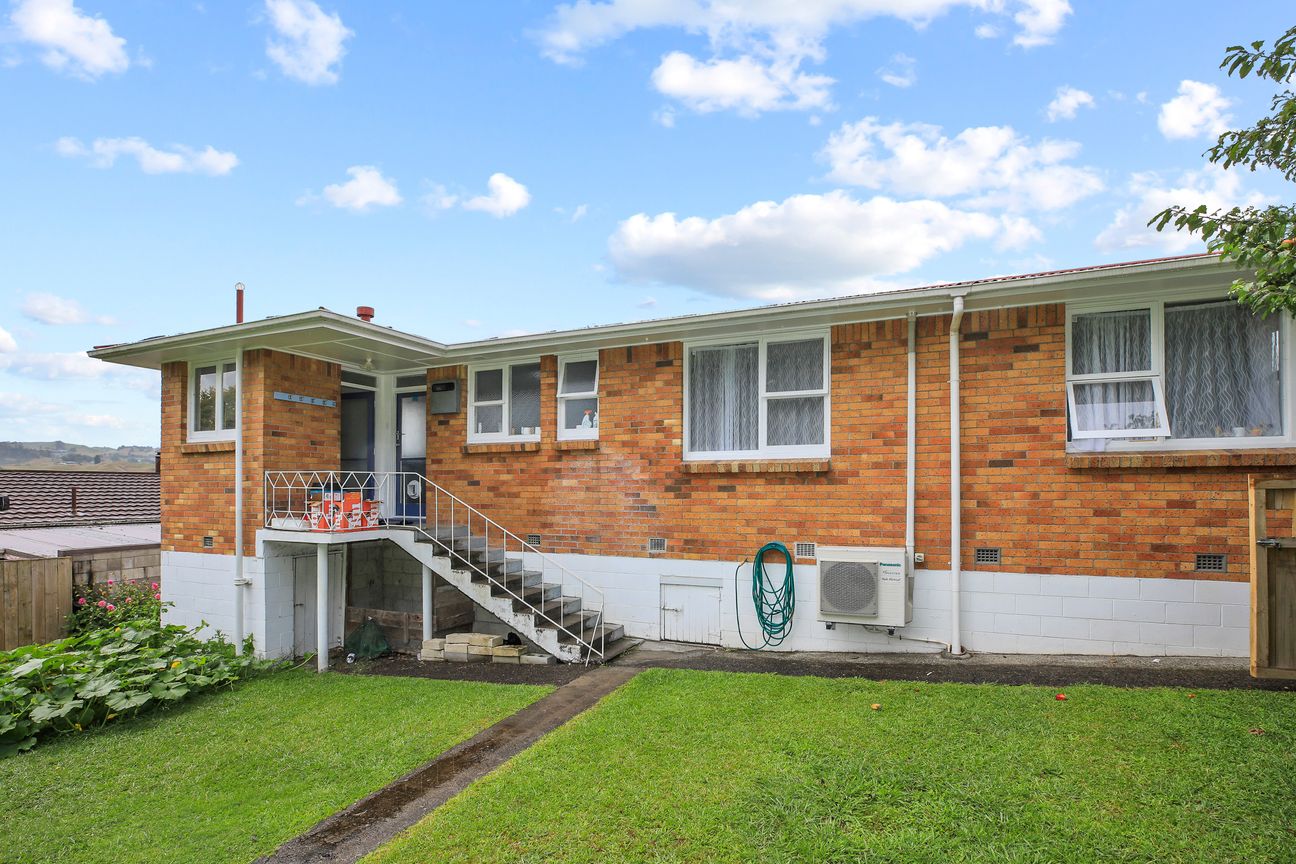 Solid Brick Family Home - Widok 4