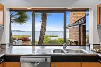 Auckland - Address withheld