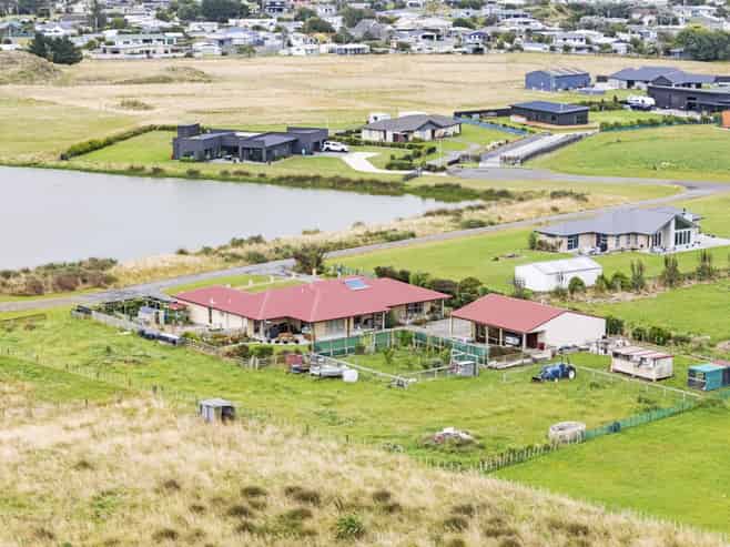 25 Carex Grove, Foxton Beach