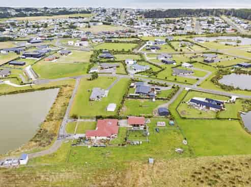 25 Carex Grove, Foxton Beach