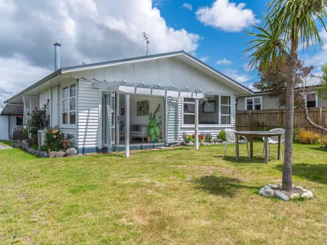 2 Hinau Place, Lansdowne