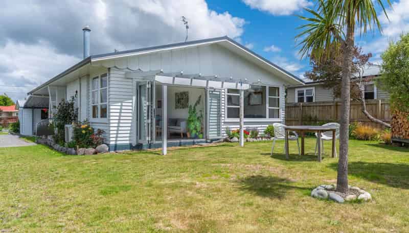 2 Hinau Place, Lansdowne