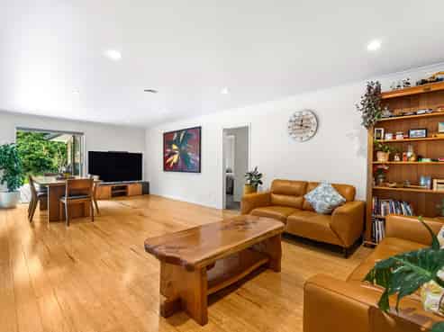 44 Brenda Gardner Way, MAUNU