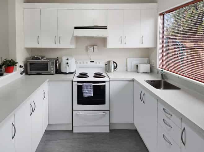 16 McBain Grove, Avalon