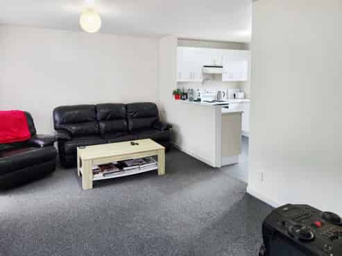 16 McBain Grove, Avalon