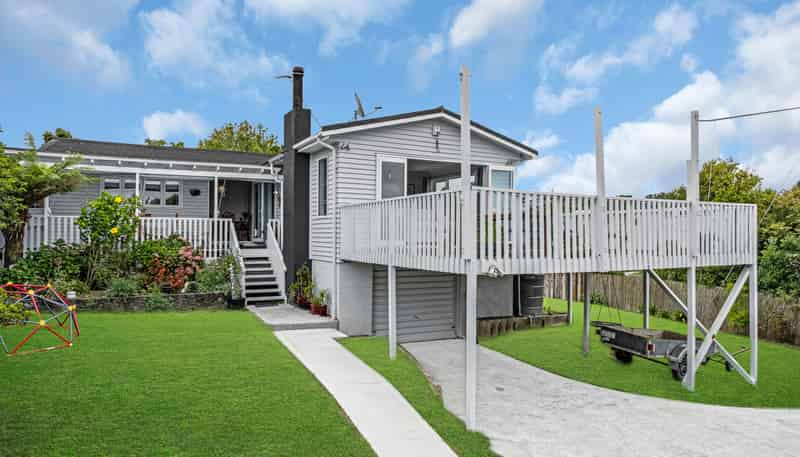 43 Waimumu Road, Massey