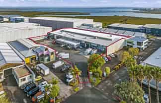 Large freehold industrial with vacant possession