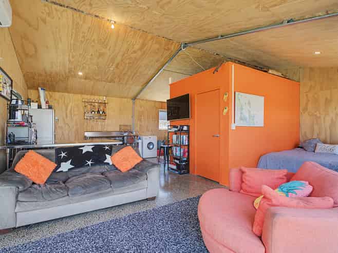 181 Ngaio Drive, Matarangi