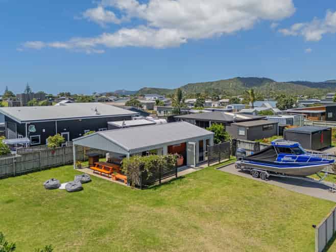 181 Ngaio Drive, Matarangi