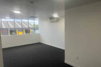  Central Sydenham Warehouse - CBD Fringe