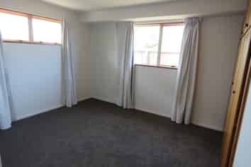 1/8 Peverel Street, Riccarton