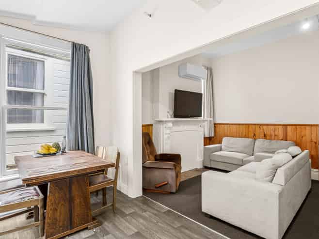 44 Heriot Row, Dunedin Central