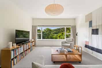 70 Seaview Road, Piha