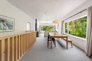 70 Seaview Road, Piha