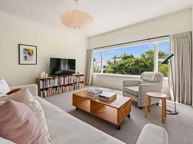 70 Seaview Road, Piha