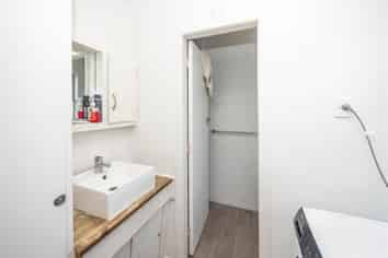  Units 1 - 10 at 11 Coates Street, Hamilton Central