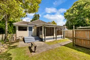 8 Puna Street, Riccarton