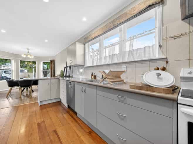 86 South Road, Masterton