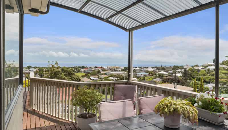 606 Richmond Street, Thames