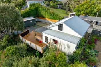 7 Bush Point Road, Cable Bay