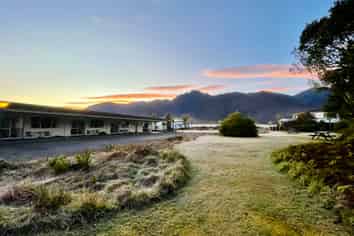 15 Room Motel - Turn Key Opportunity