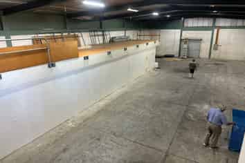 Well Positioned CBD Warehouse