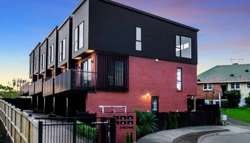 8D Delemere Place, Glen Innes