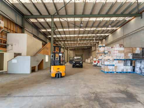 Exceptional Industrial Opportunity: Invest/Occupy